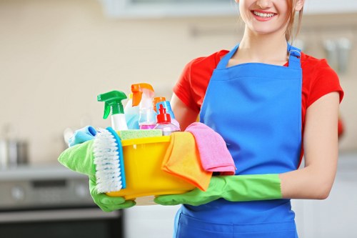 Reusable and recyclable cleaning supplies supporting a circular economy approach