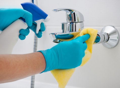 One off cleaning in Finsbury Park bathroom with detailed attention